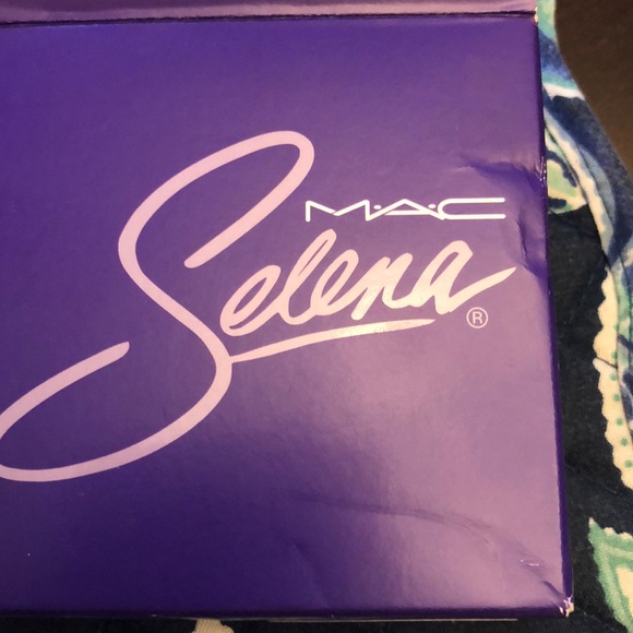 MAC Selena Techno Cumbia powder blush - Picture 3 of 3